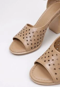 Itaca - Sandalen Met Hoge Hak - Camel -Verfijnd Schoen Winkel 26443ef0077c43d69431ff787f7bfd4e