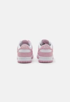 Nike Sportswear Dunk Low - Sneakers Laag - White/Pink Foam 11 Nike Sportswear Dunk Low - Sneakers Laag - White/Pink Foam -Verfijnd Schoen Winkel 3ac85db9c2284d4f8ea50695ddbaf1e9