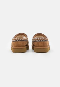 Ugg Tasman - Pantoffels - Chestnut 15 Ugg Tasman - Pantoffels - Chestnut -Verfijnd Schoen Winkel 4179e933c68b4d51a5b159417623f4d3