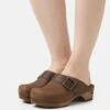 Sanita Urban - Clogs - Antique Brown