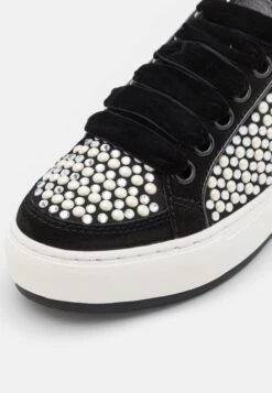Kurt Geiger London Southbank - Sneakers Laag - Black/White 15 Kurt Geiger London Southbank - Sneakers Laag - Black/White -Verfijnd Schoen Winkel 4f79704c93fb4e4d8b5c74d1c16f7262