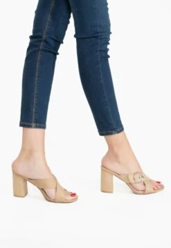 Chene - Muiltjes Met Hak - Light Brown