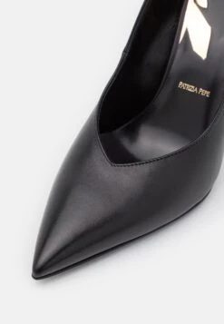 Patrizia Pepe Klassieke Pumps - Nero 13 Patrizia Pepe Klassieke Pumps - Nero -Verfijnd Schoen Winkel 5db16edeb3e94a609abfac306b5ad361