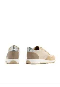 Sneakers Laag - Beige -Verfijnd Schoen Winkel 5fc8b6bb30fa4abeafa8f18eaaa552e3