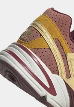 Adidas Originals Sneakers Laag - Shadow Red Orange Tint White Tint -Verfijnd Schoen Winkel 66c8d259ac544b0585943d388034ed77