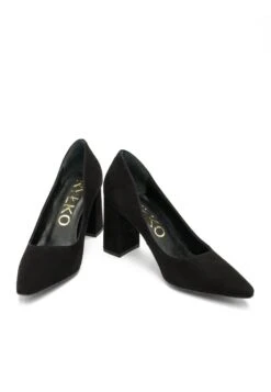 Klassieke Pumps - Czarny 11 Klassieke Pumps - Czarny -Verfijnd Schoen Winkel 6f5ca680be4e4df7be1839ae9289101a