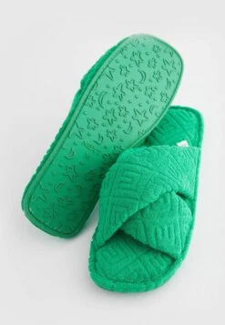 Next Towel Slider Standard - Pantoffels - Green -Verfijnd Schoen Winkel 724615d92e764adb84d2dcf7a077467a