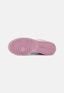 Nike Sportswear Dunk Low - Sneakers Laag - White/Pink Foam 12 Nike Sportswear Dunk Low - Sneakers Laag - White/Pink Foam -Verfijnd Schoen Winkel 73db7940a91b415b858e5413e6bf6b3b