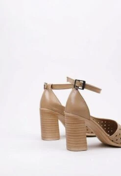 Itaca - Sandalen Met Hoge Hak - Camel -Verfijnd Schoen Winkel 73fb3bc51caf42948b671e5f5789558f