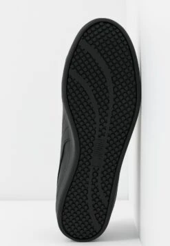 Puma Smash - Sneakers Laag - Black -Verfijnd Schoen Winkel 7b7d71d6d14b45dfa899edd67252e5be