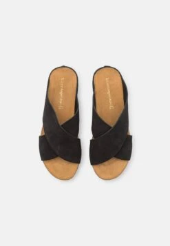 Copenhagen Shoes Frances 23 - Muiltjes Met Hak - Black -Verfijnd Schoen Winkel 8a4491e1e45b4356b3326de73231cc1a