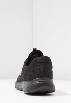 Summits Wide Fit - Sneakers Laag - Black -Verfijnd Schoen Winkel 92eced107e9d429ca5d03fa30f9728ad