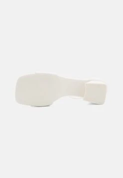 Call It Spring Vickie - Sandalen - White 12 Call It Spring Vickie - Sandalen - White -Verfijnd Schoen Winkel 99b2037c520e4ef9958077820096fbd7