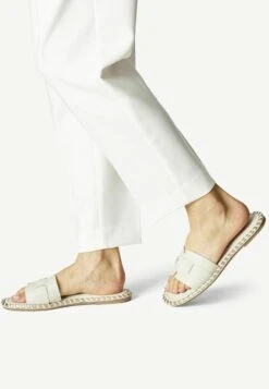 Tamaris Muiltjes - Ivory