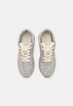 Gant Bevinda - Sneakers Laag - Gray -Verfijnd Schoen Winkel b28d342f4f5b4aa38b8164d854d4776a