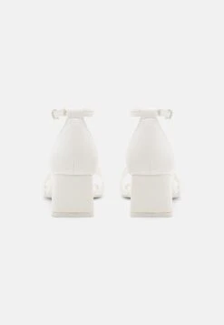 Call It Spring Vickie - Sandalen - White 11 Call It Spring Vickie - Sandalen - White -Verfijnd Schoen Winkel c5a680a80d2044ea8fc1f665d070a288