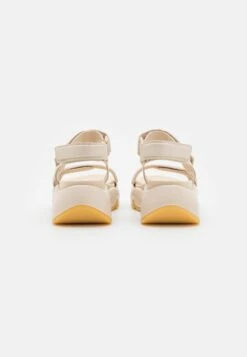 ECCO Chunky- Sandalen Met Plateauzool - Beige -Verfijnd Schoen Winkel c60d4a9585ff43489d9260dcd5b40ccc