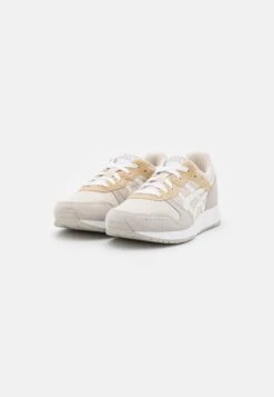 ASICS SportStyle Lyte Classic - Sneakers Laag - Oatmeal/White -Verfijnd Schoen Winkel dc7db4b63cb9476b883b8b7c30cec7e6