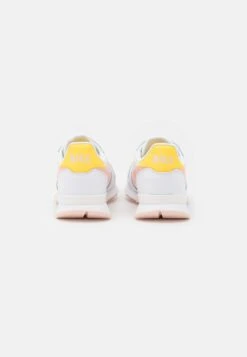 Nike Sportswear Internationalist - Sneakers Laag - White/Arctic Orange/Sail/Orange Pearl 9 Nike Sportswear Internationalist - Sneakers Laag - White/Arctic Orange/Sail/Orange Pearl -Verfijnd Schoen Winkel e0842060edb847478d2d301e65c72760