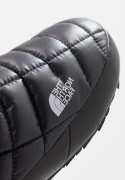 The North Face W Thermoball Traction Mule V - Pantoffels - Black -Verfijnd Schoen Winkel e12bf0146e784318b2f3322817a8131b