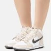 Nike Sportswear Nike Dunk - Sneakers Hoog - Beige/White -Verfijnd Schoen Winkel e14b9f88b3ec4d27b3f17757fce5dccc