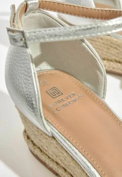 Next Forever Comfort Closed Toe Regular/Wide Fit - Sleehakken - Silver -Verfijnd Schoen Winkel f77f68cd175747c78e76a7f429c997e6