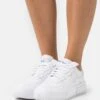 Nike Sportswear W Air Force 1 Fontanka - Sneakers Laag - White 1 Nike Sportswear W Air Force 1 Fontanka - Sneakers Laag - White -Verfijnd Schoen Winkel f7d778bed2e5482e8d66c3cc6fad2d03