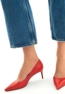 Kazar Stone - Klassieke Pumps - Red